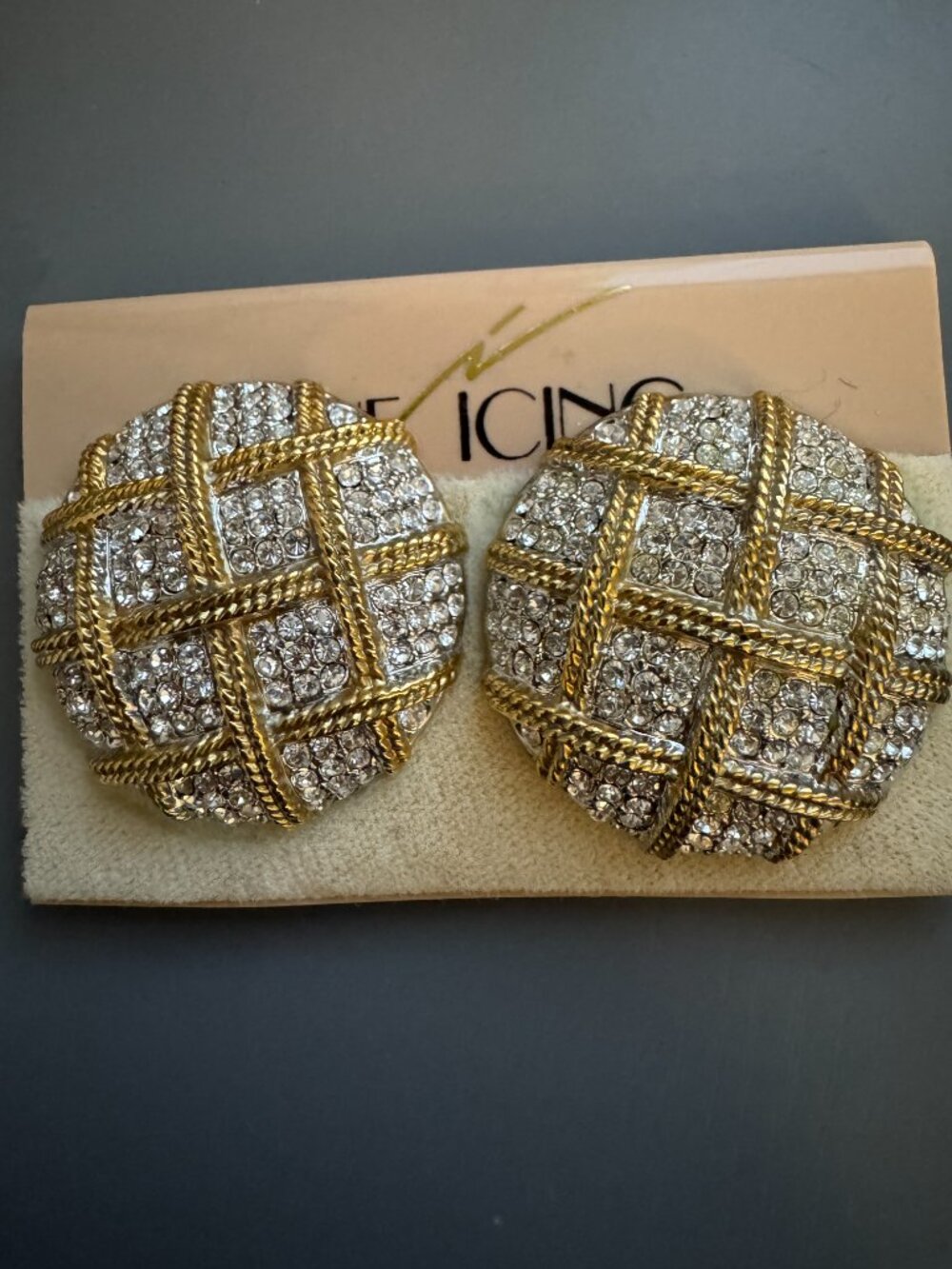 NOS Vintage 80s Rare Lattice Basketweave Clip Earrings "The Icing" New on Card